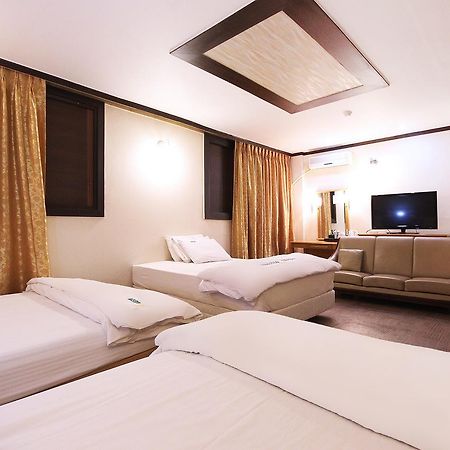 Daegu Hilltop Hotel Екстериор снимка