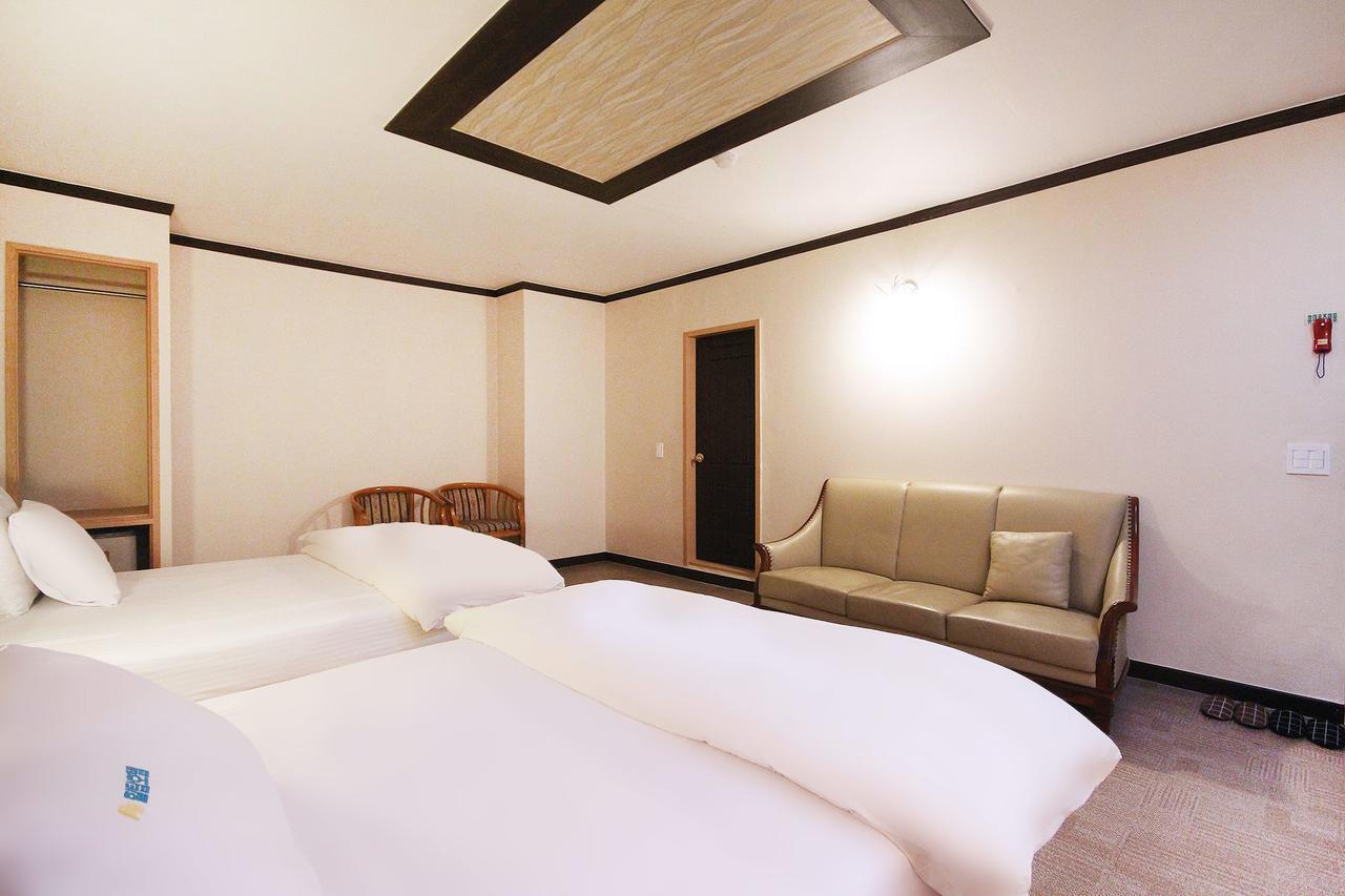 Daegu Hilltop Hotel Екстериор снимка